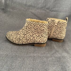 Cat & Jack Girls Ankle Booties - size 9